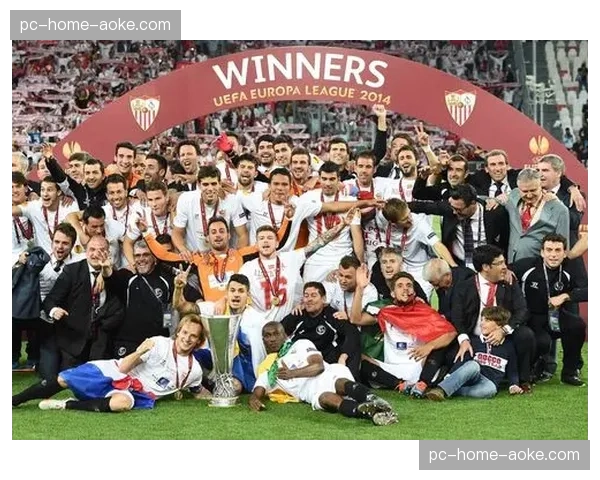 塞维利亚公布欧冠大名单,多名主力轮休专注联赛保级 塞维利亚公布欧冠大名单,多名主力轮休专注联赛保级